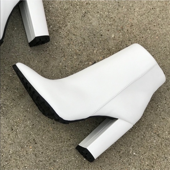 Qupid Shoes - 3 Left! Qupid Signal White Block Heel Grip Sole Festival Bootie 6